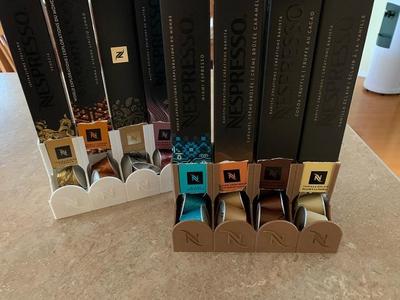 Nespresso capsules dispenser for 4 original sleeves