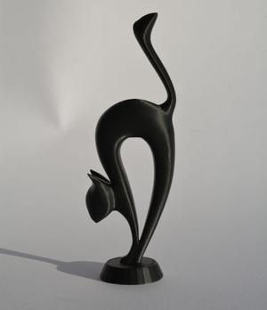 Cat Sculpture - Minimalist Elegance