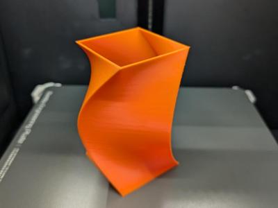 Square curvy vase/ pencil cup 