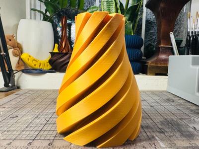 "Cloud Ambrose" Contemporary Spiral Vase