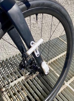 Cage Mount Tailfin Cam Clamp Pannier