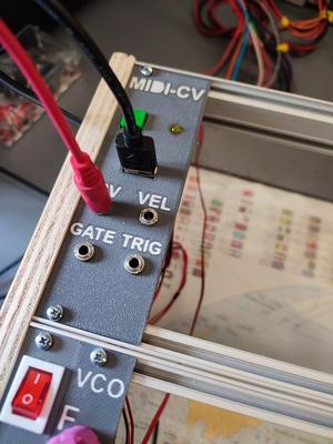 Eurorack MIDI to CV Plate 8HP