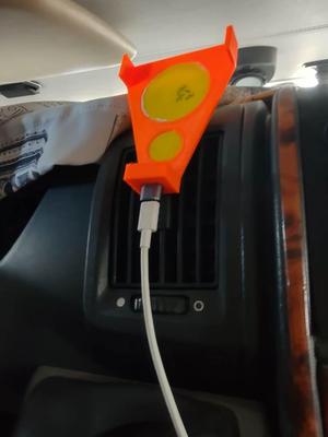 Phone holder for Fiat Ducato 2007 (blender sketcher)