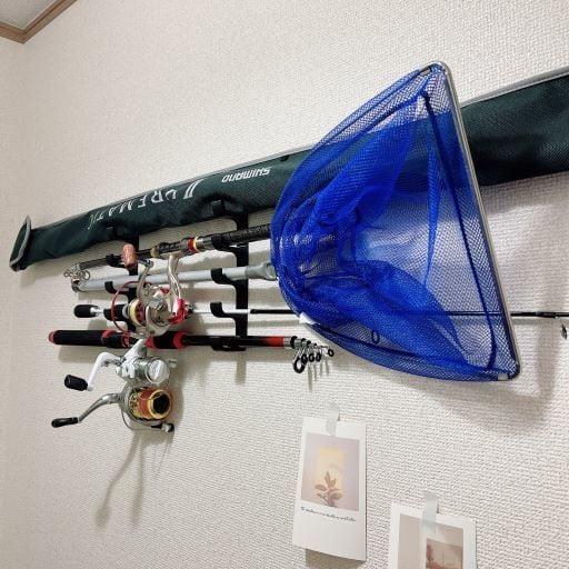Rod holder using map pin