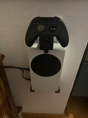 Xbox Series S Wall Mount With  Elite Controller Stand