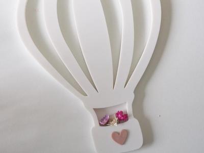 Hot air balloon with space for dried flowers
