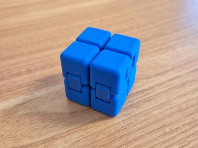 Fidget Cube - Infinity Cube - Toy - smooth