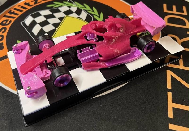 F130 Chassis Dummy for Kyosho Vitrine