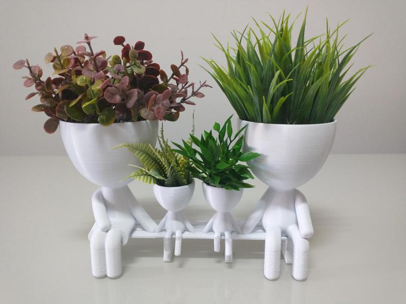 Robert Plant Vase/Planter