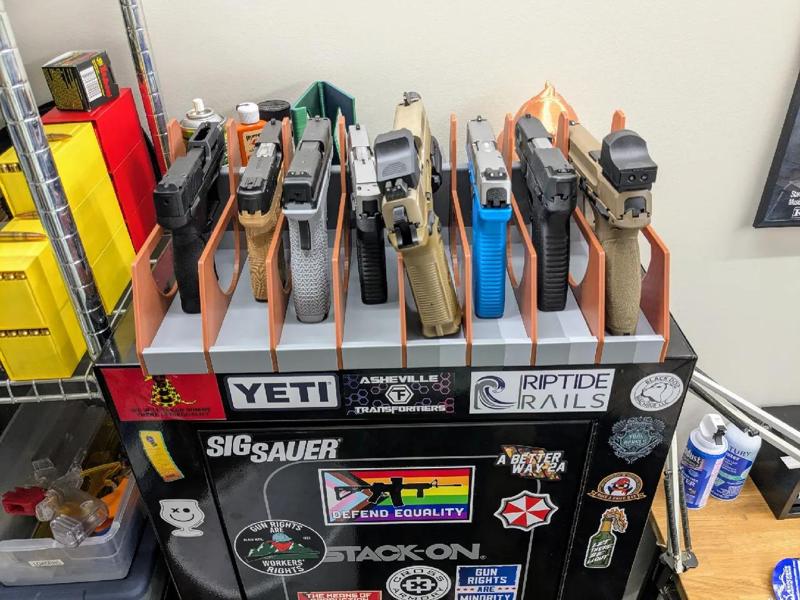 Simple Modular Pistol Rack   