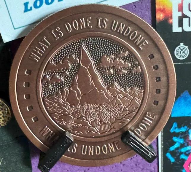 Challenge Coin / Collectable Coin Holder for pinboards   