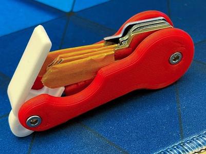 Compact Key Holder with swivel lock