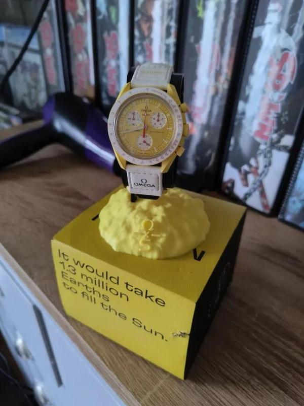 Swatch MoonSwatch Earth & Sun Stand   