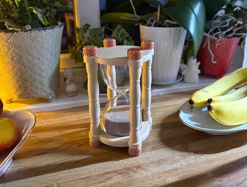 Hourglass Frame for IKEA Eftertänka   