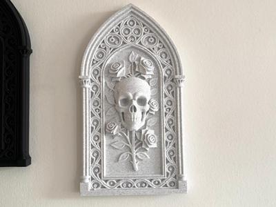Gothic Skull Roses Frame Cathedral Wall Decor