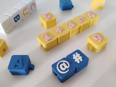 Cubees - Customize, Create, Connect