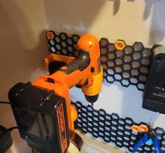 Multiboard/HSW/wall mount - Black and Decker drill