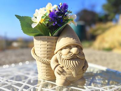 Garden Gnome Planter – Wicker Style