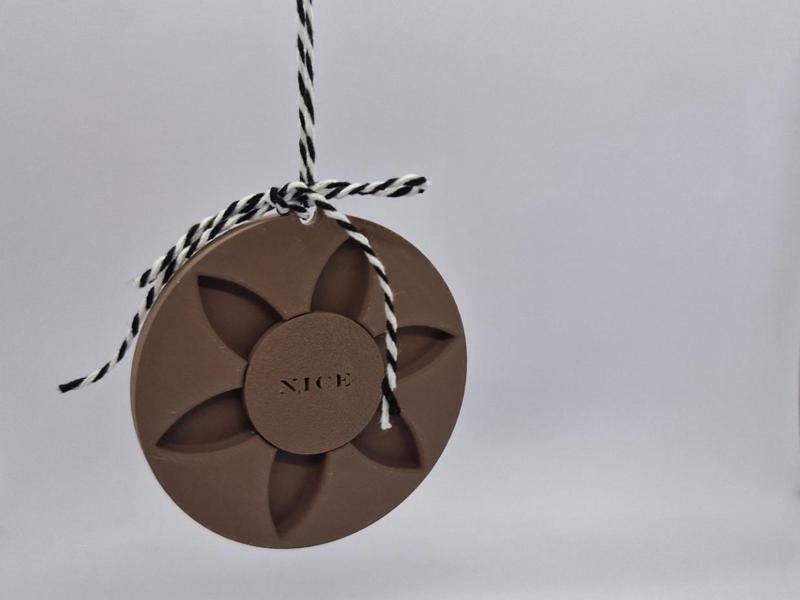 Naughty or Nice? Changeable Ornament 