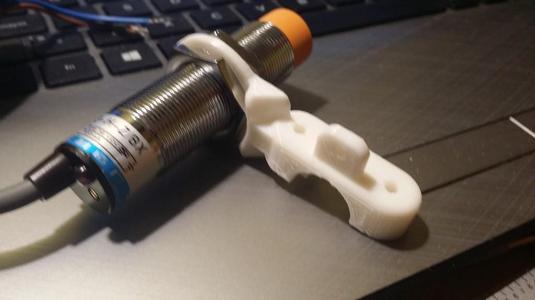 E3dV6 bowden clamp with proximity sensor 18mm