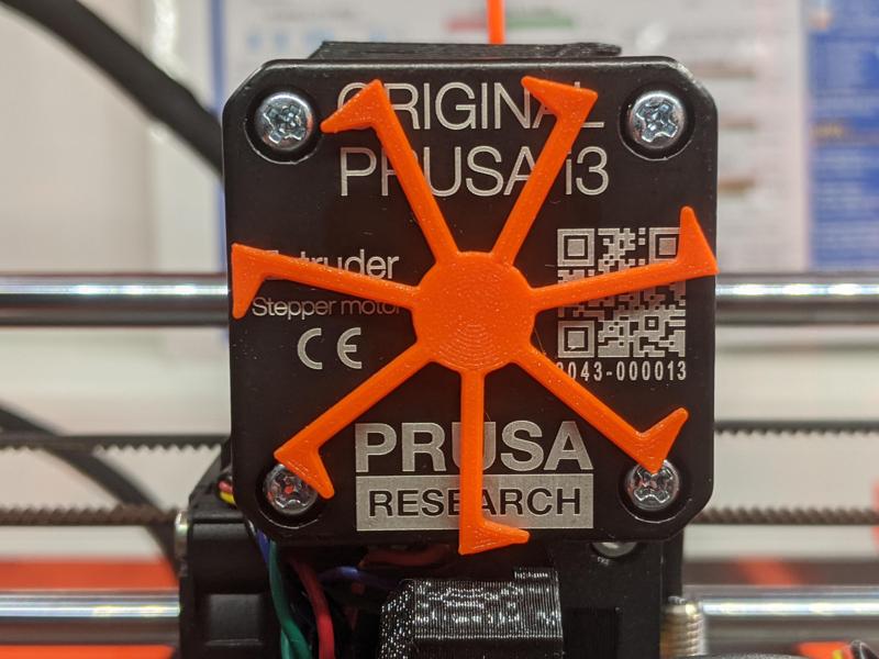 Extruder Visualizer with auto centering lip