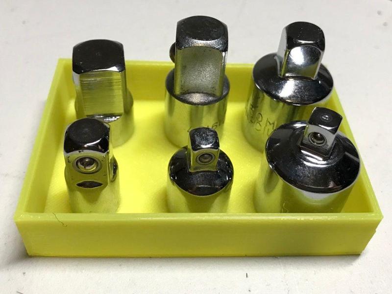 Socket adapter organiser