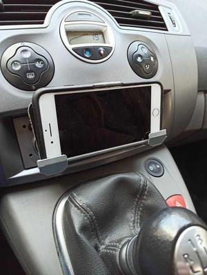 Mobile phone holder Renault Scenic2
