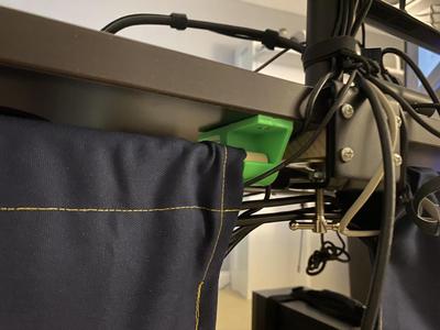 5/8" Rod Holder for Under-Desk Cable Management