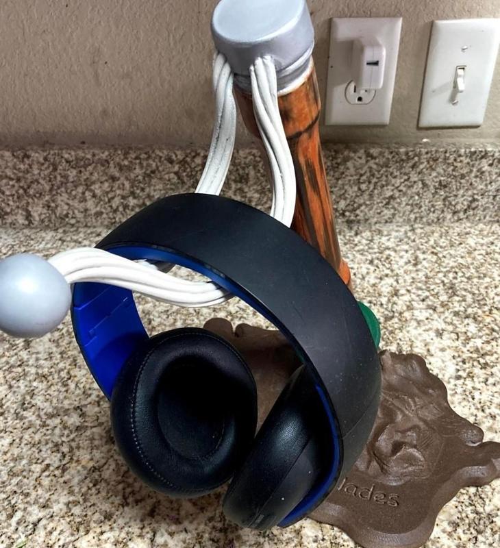 Grenade Headphone Stand