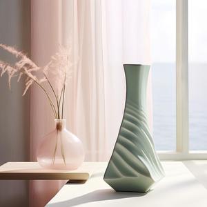 Similune Vase – Organic Elegance with Flowing Curves