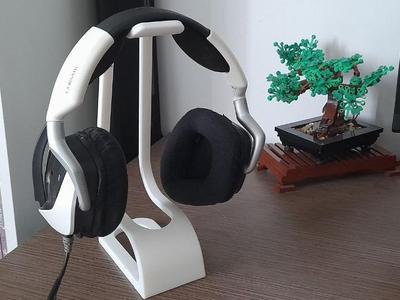 Headset stand