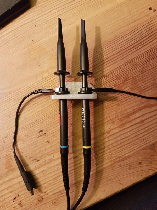 Holder for Hantek probes -- Halter für Hantek Meßsonden