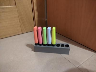 Highlighter holder 4