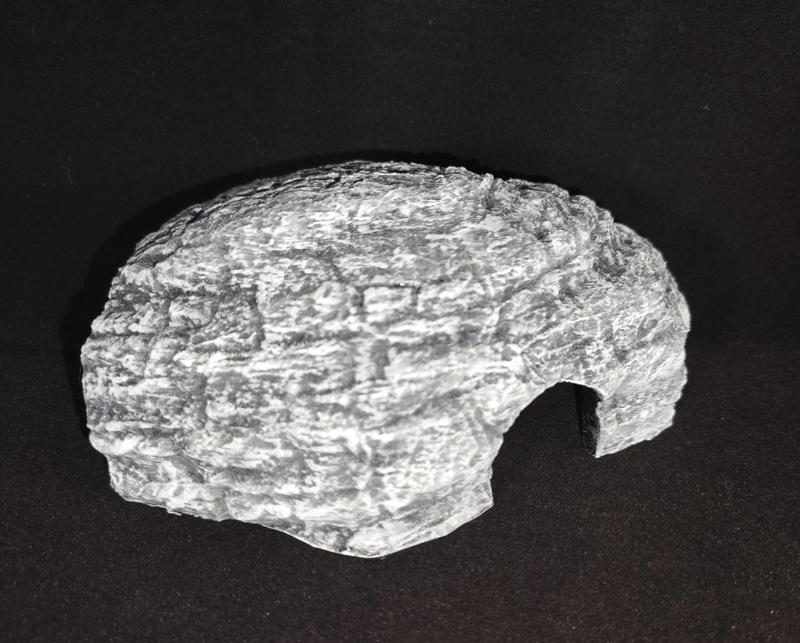 Cave (reptile hideout)