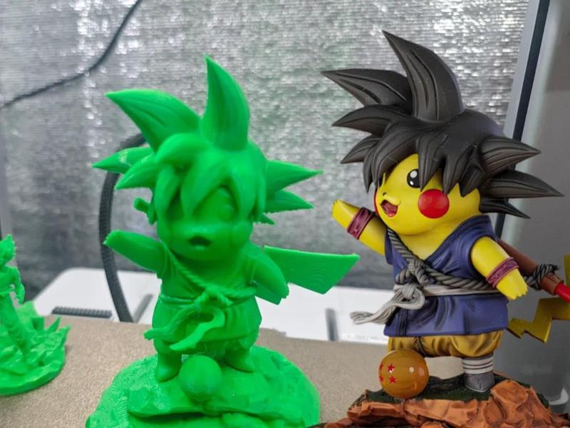 Dragon Ball Pikachu—Pikarot Figure