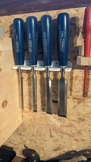 Wood chisel holder