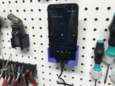Pegboard mount for Nexus 5X phone