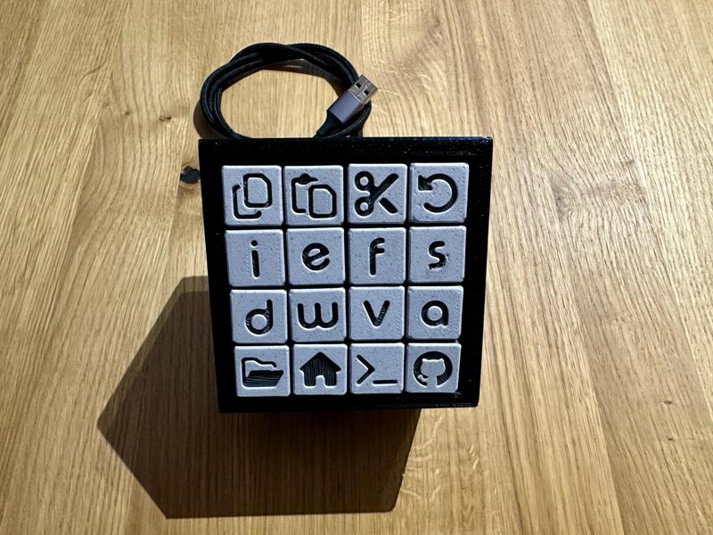 Custom 16 button macro keyboard