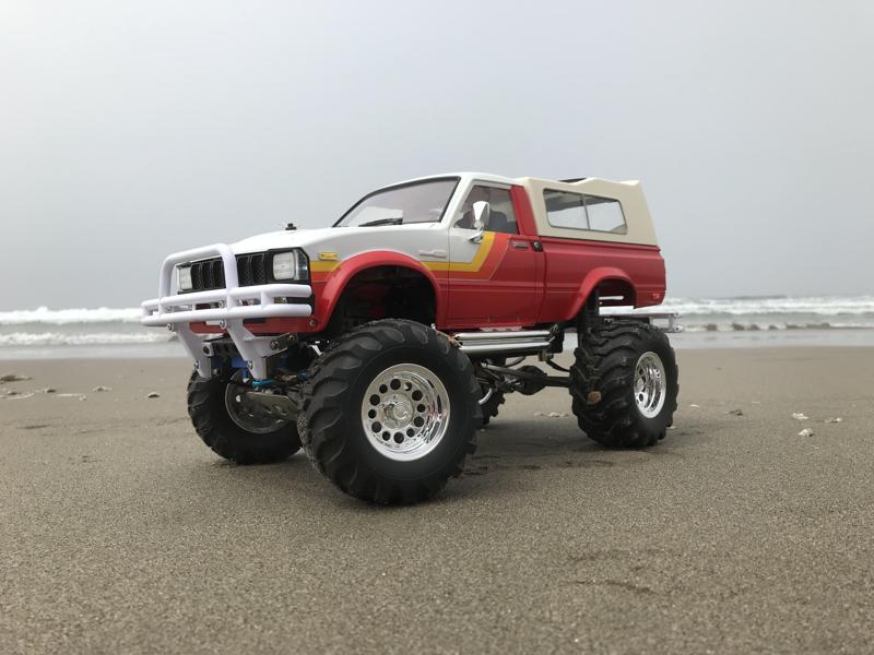 Trailfinder 2 Mojave and Tamiya Hilux Camper Shell