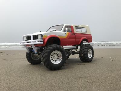 Trailfinder 2 Mojave and Tamiya Hilux Camper Shell