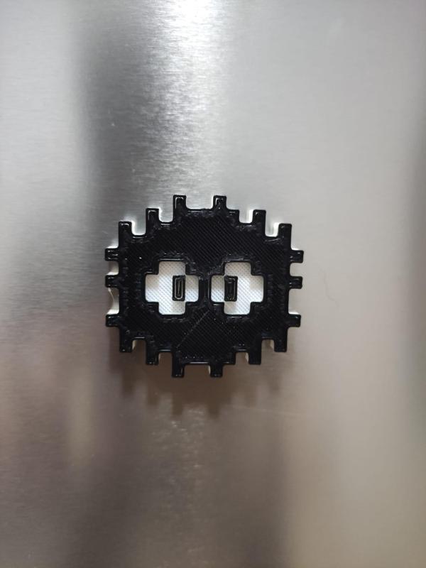 Susuwatari pixel art magnet
