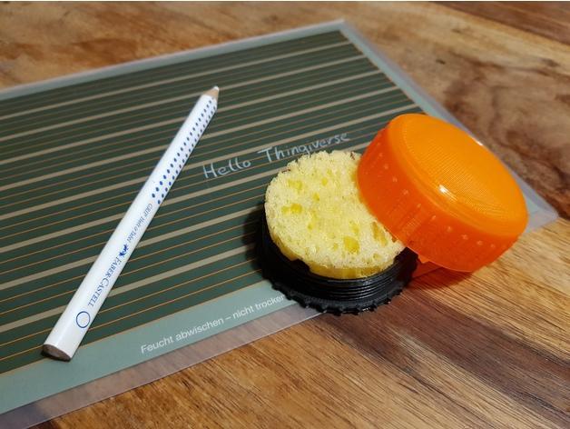 Sponge can for kids blackboard (Schwammdose fuer Kindertafel)