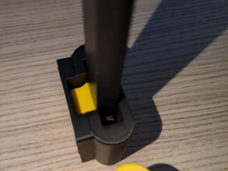 Bed scraper using Bambu Lab blade with wall holder