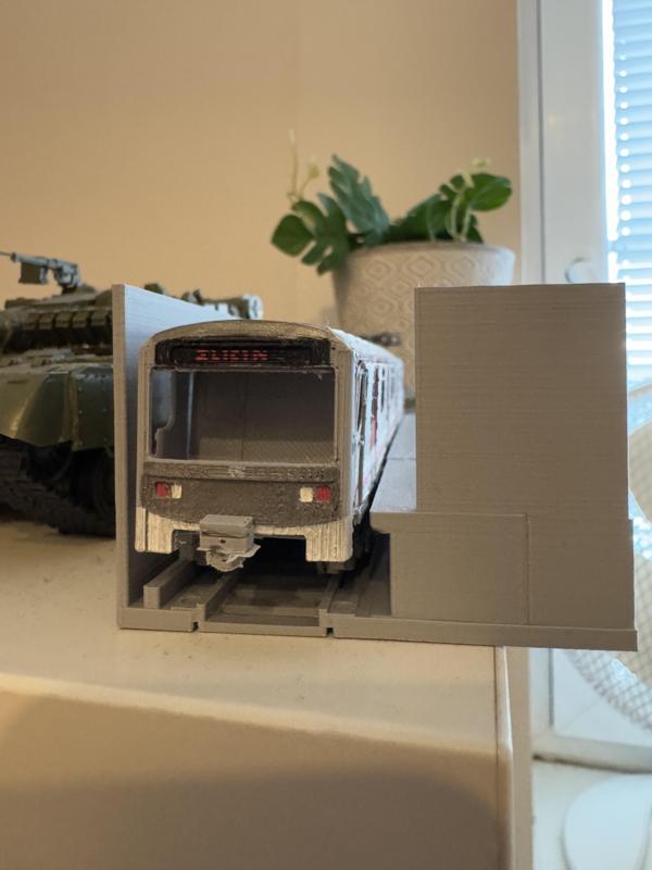 81-71M Face H0 (1/87)