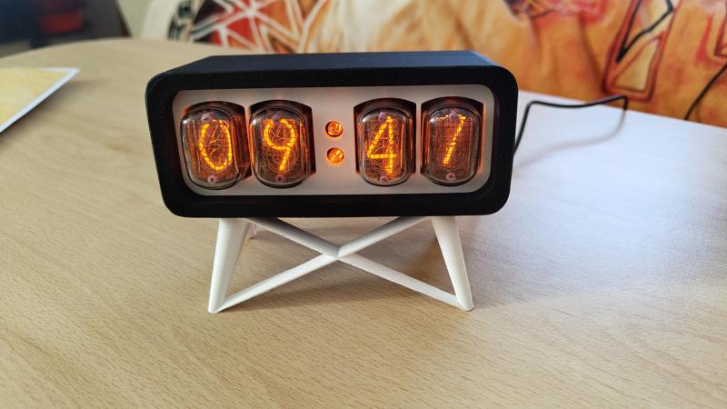 Nixie clock cover/case IN-12
