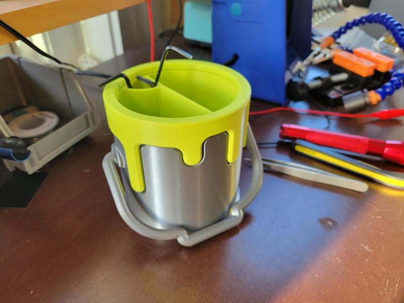 Drippy Bucket Divider with Hex Key Holder