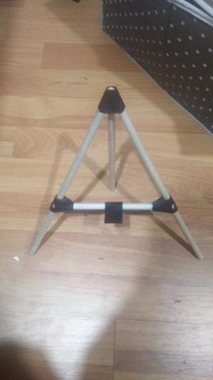 Customizable Easel