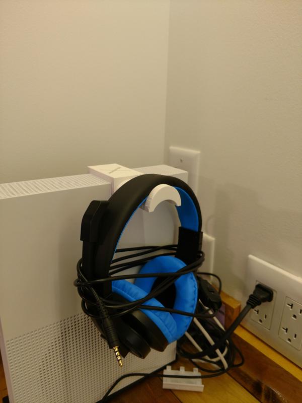 XBOX mountable headset holder (Intermediate)