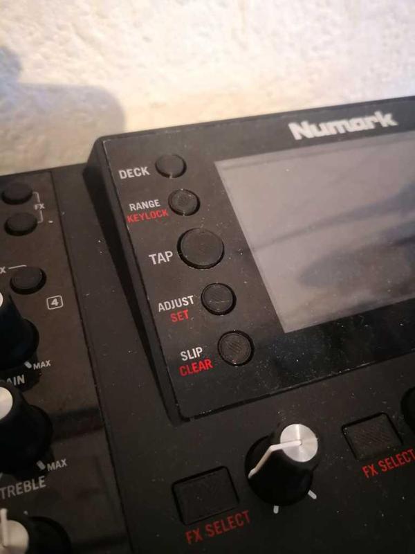 Numark NV II Buttons
