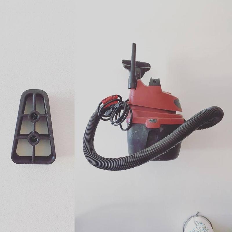 ShopVac Hang-On Wall Hanger